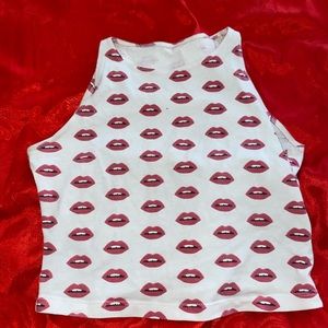 Lips crop top